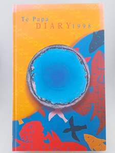 Te Papa Diary 1998 by Nik Andrew (Designer)
