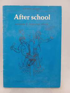 Childrens Non Fiction: Time off (Bridge Books) by Graham Upton,Jennifer Upton