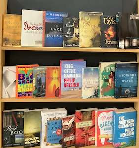 Fiction Bargain Book Boxes: Secondhand Fiction Bargain Book Box DSH656