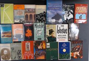 Secondhand Classics Bargain Book Box SP2082