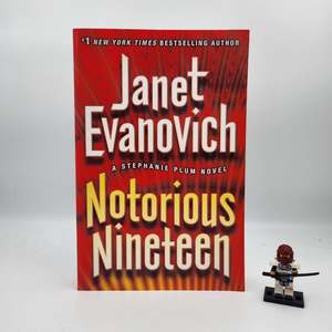 April Crime Drop: Notorious Nineteen (Stephanie Plum #19) - Janet Evanovich