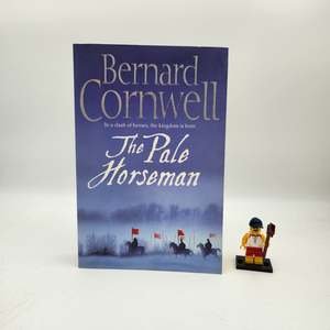War: The Pale Horseman (The Last Kingdom #2) - Bernard Cornwell