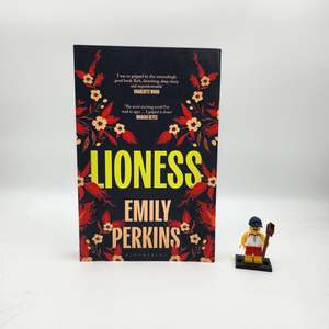 Family Saga: Lioness - Emily Perkins
