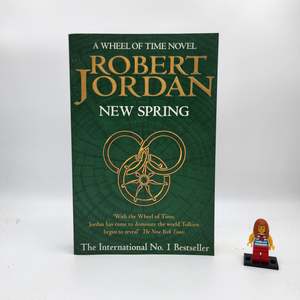 Adventure: New Spring (The Wheel of Time #0)