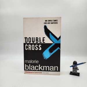 B Grade: Double Cross (Noughts and Crosses #4)