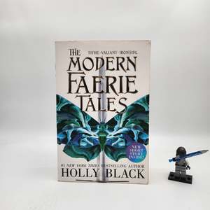 B Grade: Tithe (Modern Faerie Tales #1)