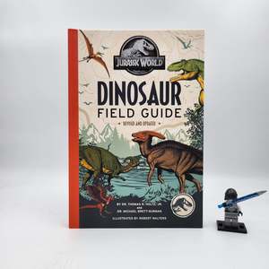 A Grade: Jurassic World Dinosaur Field Guide