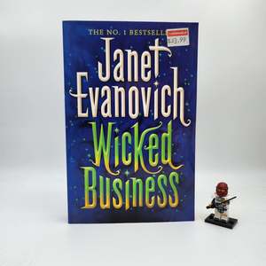 Horror: Wicked Business (Lizzy & Diesel #2)