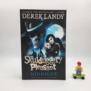 Horror: Midnight (Skulduggery Pleasant #11)