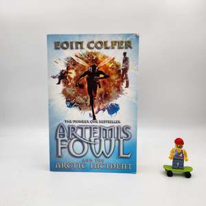 11 13 Year Old Childrens Books: The Arctic Incident (Artemis Fowl #2)
