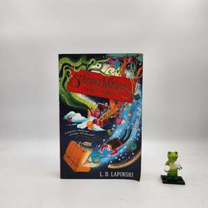 The Strangeworlds Travel Agency (Strangeworlds Travel Agency #1)