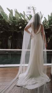 Accessories: Pearl Cascade Veil