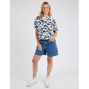 Black Friday: Stencil Floral Tee Navy