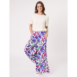 20: Massima Pants Floral Print