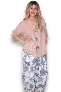 Italian Wear: Trois Button Top Baby Pink