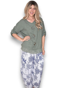 Italian Wear: Trois Button Top Forest