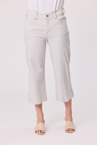 18: Lily 3/4 Pants Silver