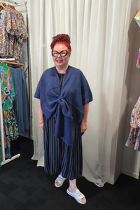 Enhance: Edinburgh Wrap Navy