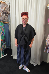 Edinburgh Wrap Black