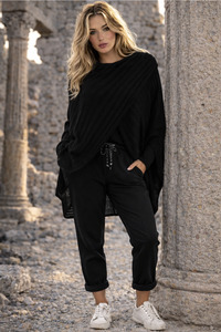 Lilliano: Loose Knit Shawl Black