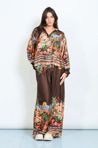 Silk/Viscose Village Scene Brown