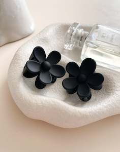 For Her: Mini daisy pair -Black