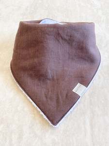 Linen/Towelling Dribble bib ®- Chocolate