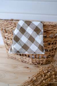 Baby: Linen/Towelling Dribble bib ® - Bear Gingham