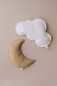 Decor: Moon wall decor ®