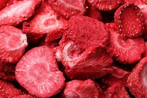 Organic Freeze Dried Fruit: Organic Freeze Dried Strawberry Slices