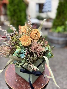 Products: Dried Boxed Arrangement - Botanic Fusion Florist Fresh Flowers Havelock North