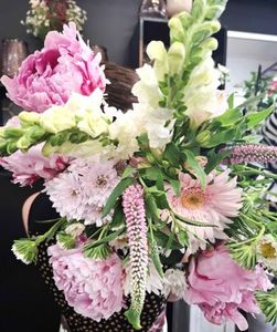 Every Day: Florists Choice Bouquet - Blush Pastels