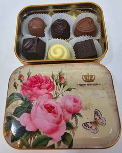 Scilla Chocolates Mother's Day Roses Tin 6pc
