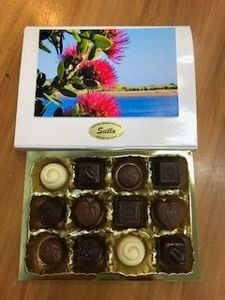 Scilla Chocolates Bouquet Floral: Scilla Chocolates Ohope Beach Gift Box 12pc