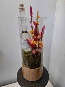 Body Oil with Floral Dried Arrangement