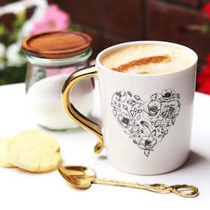 Kitchen: Rose Heart Mug