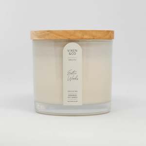 Candles: Vixen & Co Husky Candle | Exotic Woods