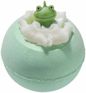 Bomb Cosmetics Bath Blaster - It's Not Easy Being Green