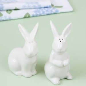Kitchen 1: CERAMIC BUNNIES SALT & PEPPER SET