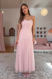 All Rentals: SALE - Vintage Vera Wang Amara Gown