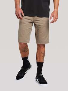 VOLCOM SOLVER LITE 5 POCKET SHORT