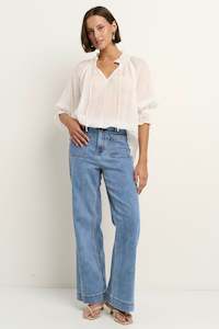 AMONG THE BRAVE EXPEDITION RAMIE SHIRRED NECK SS TOP