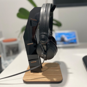 Headphone stand