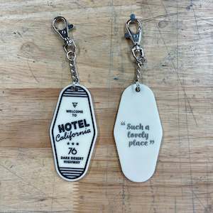 Retro motel style keyring - Hotel California