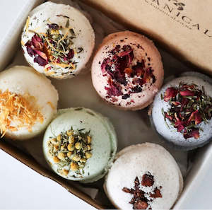 Gifts For Her 1: Bath Bomb Gift Pack |6