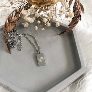 Etched Daisy Necklace -Gold or Silver