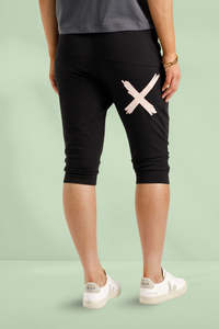 Homelee 3/4 Apartment Pants Black with Blossom Daisy X