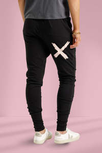 Most Loved: Homelee Apartment Pants Black with Blossom Daisy X