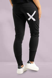Homelee Apartment Pants Black with Lilac Damask X