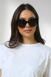 Stella and Gemma Giselle Sunglasses Black